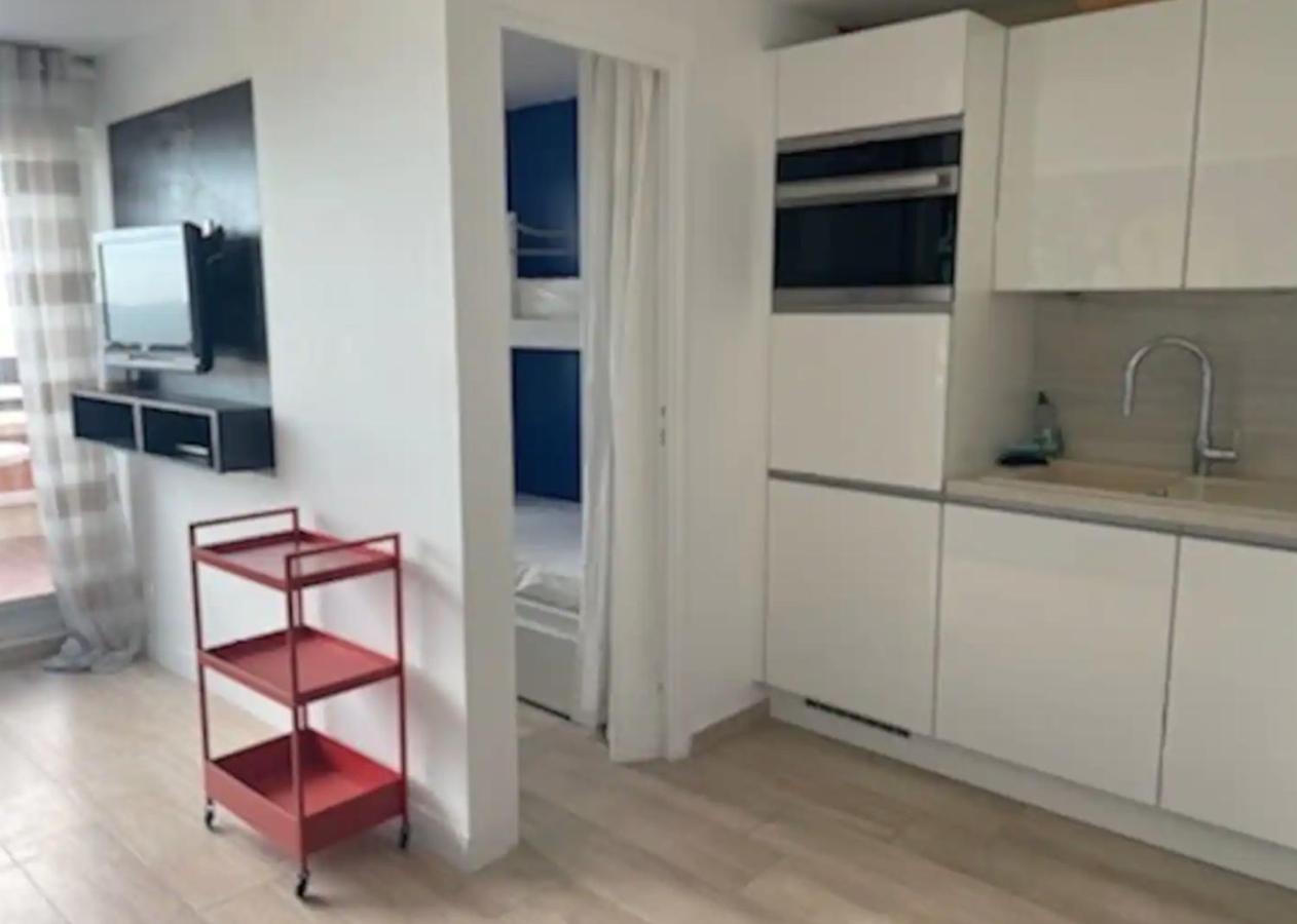 Appt T1 Bis, Terrasse Face Mer, Renove, Climatise Apartment *